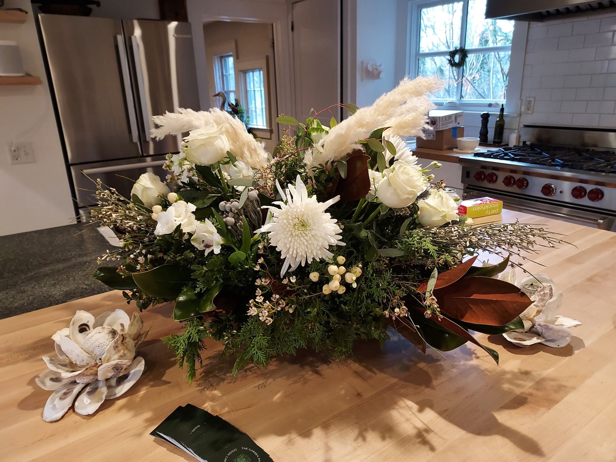 Medium Holiday Centerpiece